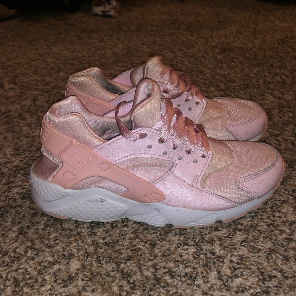 Prism Pink Nike Huraches (5.5Y)